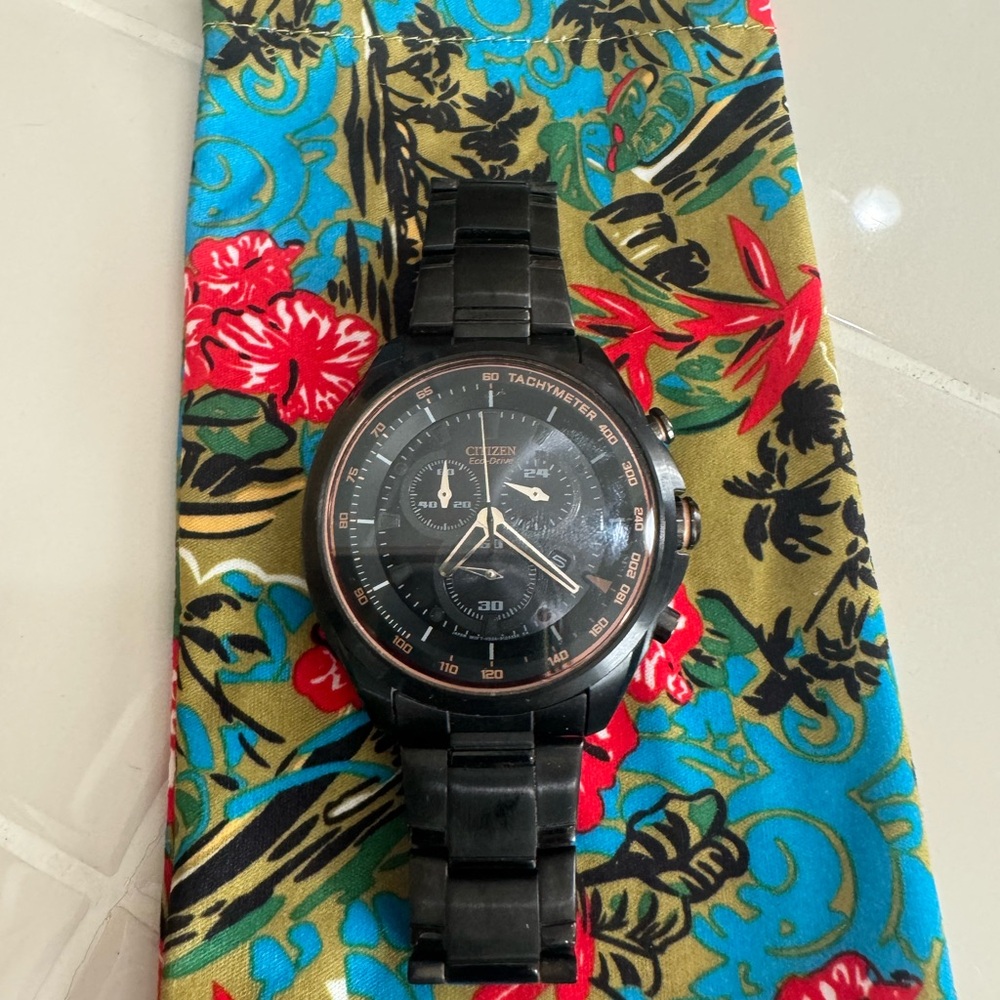 Pewter Citizen Eco-Drive Tacymeter watch in excellent used condition.